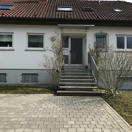 Gaestezimmer Suess- Scharf Проживание в семье Меккенбойрен